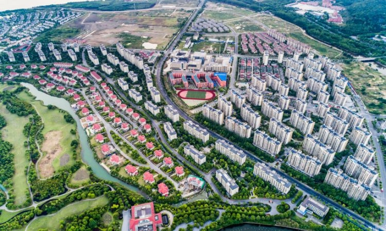 Affordable vs Premium: Comparing Mumbai Suburbs for Home Buyers and Investors 3 Affordable suburbs